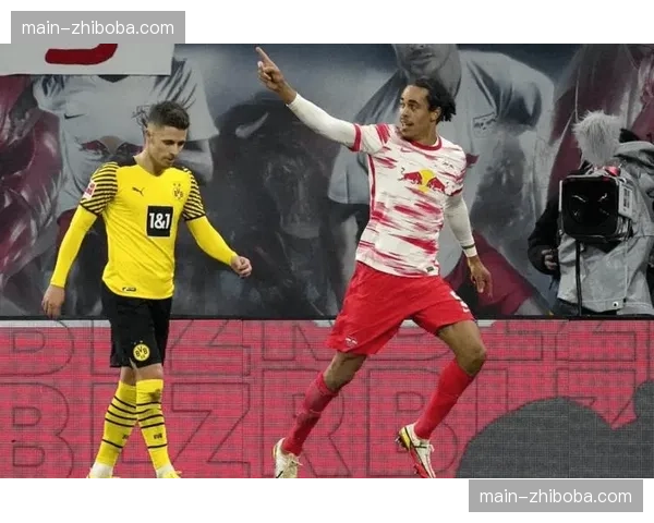 报告显示，德甲俱乐部社交媒体三月互动量因争冠剧情大幅攀升。