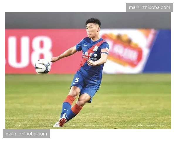 多名中超俱乐部球探现身J联赛考察日本国脚级中卫。 多名中超俱乐部球探现身J联赛考察日本国脚级中卫。